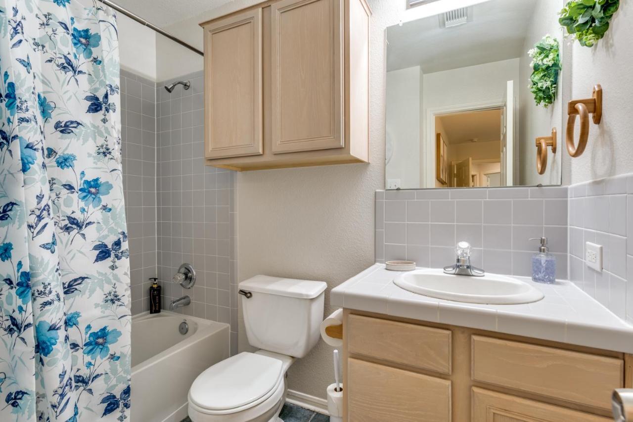 Spacious 5 Bdrm Home Mins To Wineries With Private Pool And Hot Tub! Johnson City Exterior foto